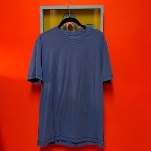 Lululemon Men’s size M Tee